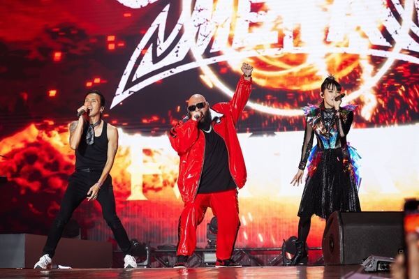 BABYMETALがサマソニバンコク公演BODYSLAMのステージにゲスト出演　F.HEROも登場し3アーティストの共演が実現