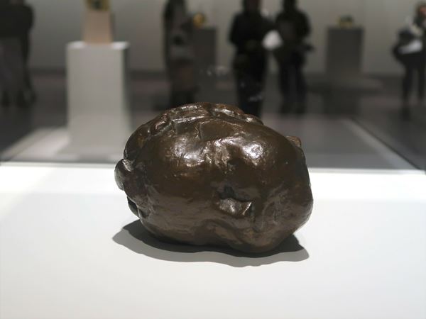 『ブランクーシ　本質を象る』アーティゾン美術館で開幕　パリのアトリエをイメージした展示空間も