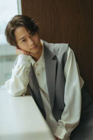 『虎に翼』直人役の青山凌大の素顔「大切な人が大切な人と楽しそうにしているのを見るのが好き」