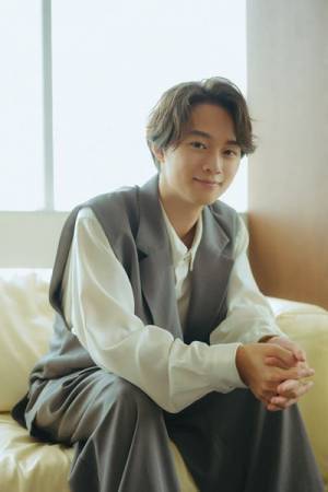 『虎に翼』直人役の青山凌大の素顔「大切な人が大切な人と楽しそうにしているのを見るのが好き」