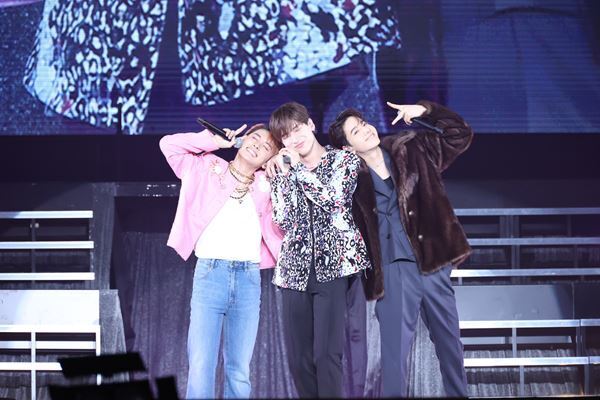 EXIT、&TEAM、JO1、超特急、緑黄色社会が横アリに集結 『オールナイトニッポンXスペシャルライブ』オフィシャルレポート