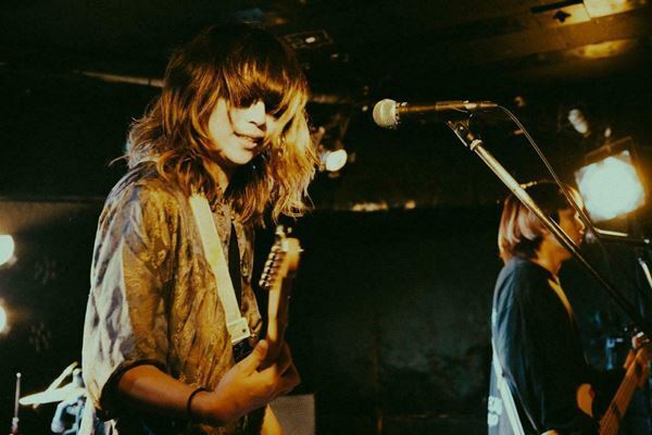 まなつ×CULTURES!!!×極東飯店の3バンドがリベンジライブ　『Grasshopper』オフィシャルレポート