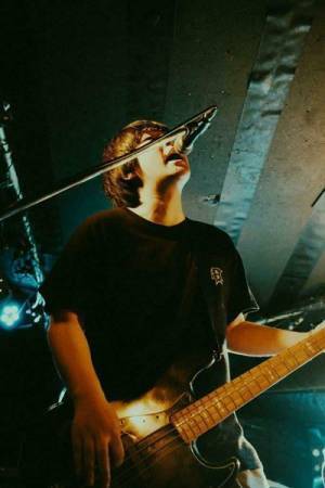 まなつ×CULTURES!!!×極東飯店の3バンドがリベンジライブ　『Grasshopper』オフィシャルレポート