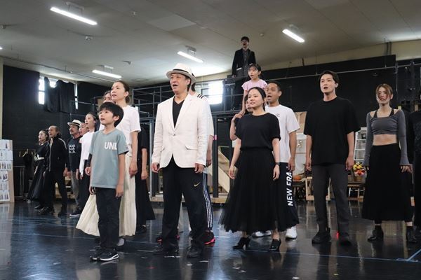 石丸幹二、井上芳雄、安蘭けいらが4曲を披露！　3つの家族の絆を描くミュージカル『ラグタイム』稽古場レポート