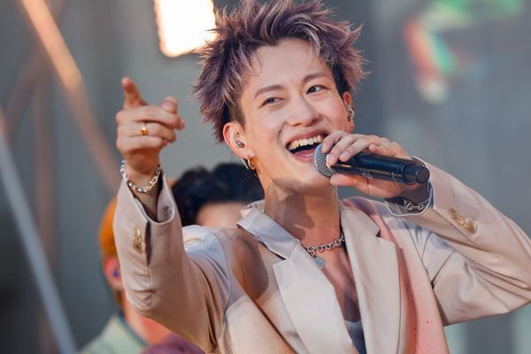 BUDDiiS初の日比谷野外音楽堂ライブレポート「みなさんが僕達の光です」