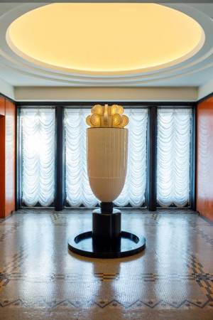 「照明」に焦点を当てアール・デコ建築の魅力を紹介『建物公開2024　あかり、ともるとき』東京都庭園美術館で