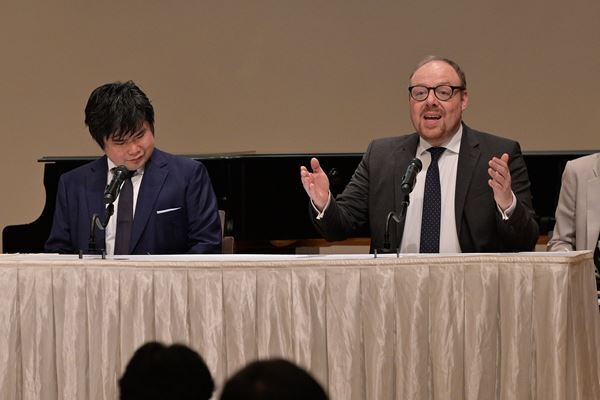 ドイツ・グラモフォンがピアニスト辻井伸行とグローバル専属契約を発表