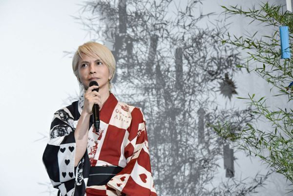 HYDE、ライヴ映像作品の先行上映会に登壇「チームみんなの努力とお客さまひとりひとりの努力が結集したコンサートです」