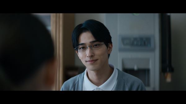 映画『正体』横浜流星が演じ分ける5つの顔”を写した場面写真公開