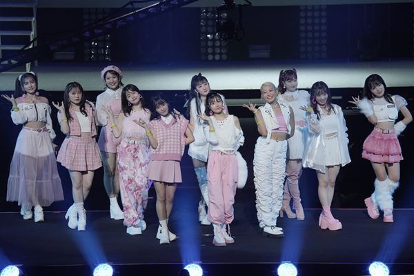 つばきファクトリー、リーダー山岸理子＆岸本ゆめのが卒業「これまでの活動は一生の宝物」【レポート】