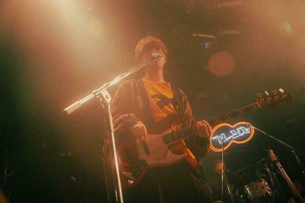 フレンズ、アルバム『ユートピアン』リリースツアー開幕「最高の思い出にしましょう！」【ライブレポート】