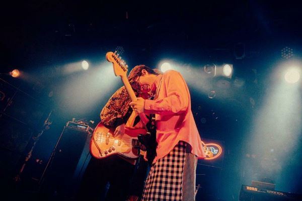 フレンズ、アルバム『ユートピアン』リリースツアー開幕「最高の思い出にしましょう！」【ライブレポート】