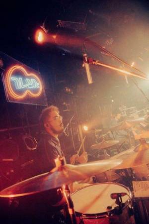 フレンズ、アルバム『ユートピアン』リリースツアー開幕「最高の思い出にしましょう！」【ライブレポート】