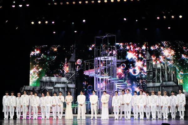 渡辺翔太（Snow Man）&森本慎太郎（SixTONES）現・帝国劇場最後の『DREAM BOYS』開幕　意気込みを語る