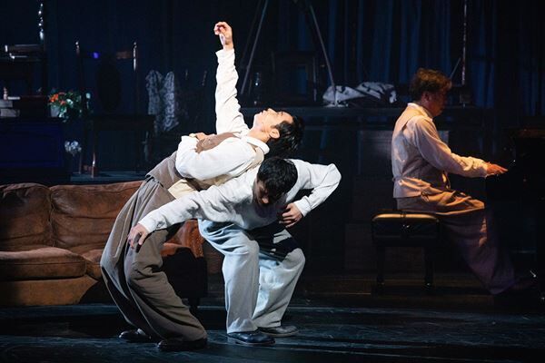 s**t kingz持田将史、小栗基裕が出演　ダンスとピアノで表現する『ある都市の死』開幕