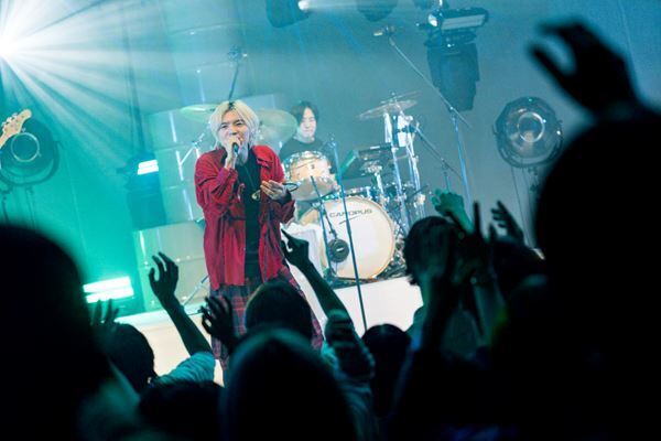 Dios、会場全体がダンスフロアへと変貌！ 『ガソリンツアー 2024』全国ツアー最終公演に密着