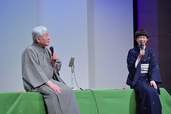 『桂二葉チャレンジ！ その参』レポート　柳家喬太郎が浪花節を唸らせ、桂二葉がシリーズ初の人情噺を披露