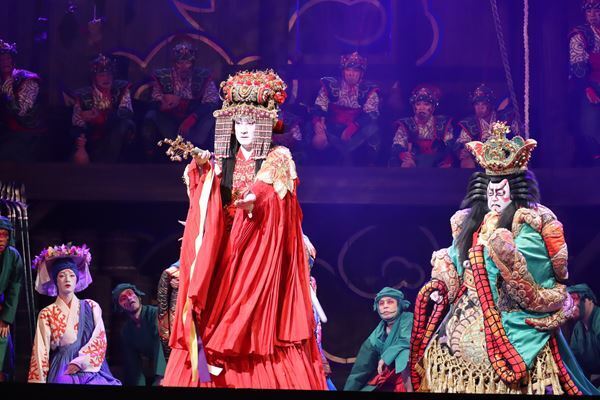 【レポート】スーパー歌舞伎『ヤマトタケル』上演中。隼人、團子、米吉の新世代で見せるスペクタクル。