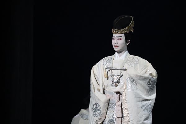 【レポート】スーパー歌舞伎『ヤマトタケル』上演中。隼人、團子、米吉の新世代で見せるスペクタクル。