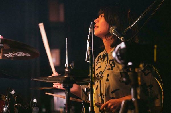 盟友TETORAを迎えたツアーファイナルでカネヨリマサルが見せた決意「みんなの太陽みたいなバンドになります！」【ライブレポート】