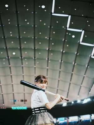 吉澤嘉代子、誕生日に東京ドームで新曲「氷菓子」を生歌唱