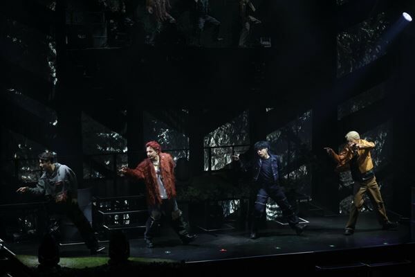 『OWV LIVE TOUR -STRANGE-』中野サンプラザ公演より