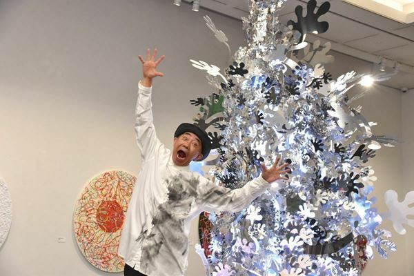 新作を含む約200点を展示　『木梨憲武展 Timingー瞬間の光りー』開催中