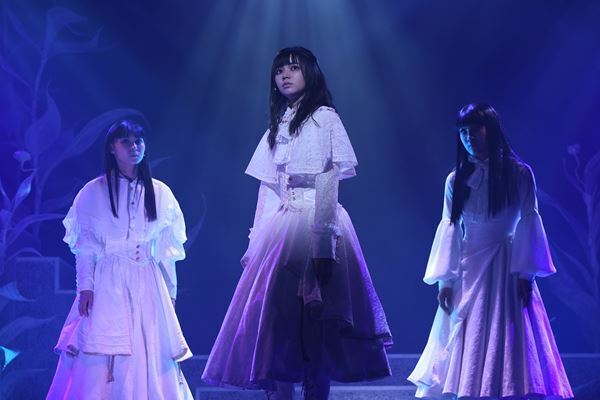 TRUMPシリーズ15周年の幕開け　ミュージカル『LILIUM -リリウム 新約少女純潔歌劇-』初日公演レポート