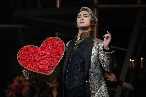 小関裕太・岡宮来夢ら新キャストの演技が光る迫力のステージ　ミュージカル『ロミオ＆ジュリエット』観劇レポート