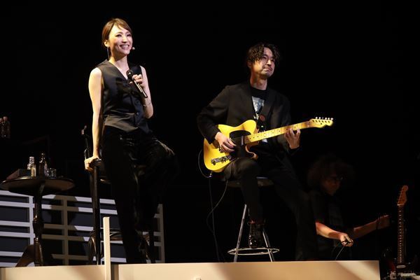 望海風斗、3度目の全国ツアー『Hello,』開幕　「会場と一体になって盛り上がれれば」