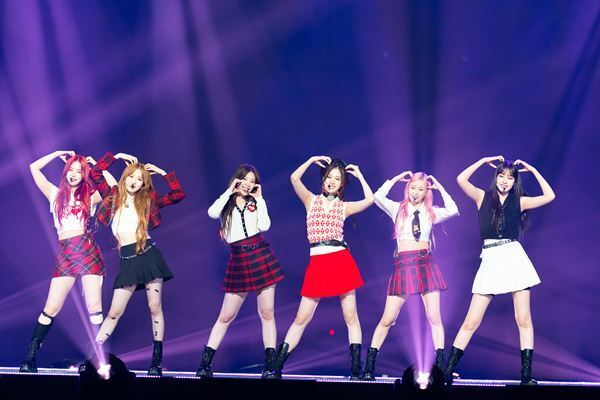 INIが新曲初披露やStray Kidsカバー！ THE BOYZ、NiziUらKCON1日目をレポート