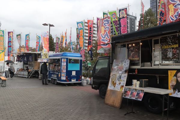 相撲観戦はもちろん、キッチンカーや縁日も　大相撲「九州場所」の楽しみ方