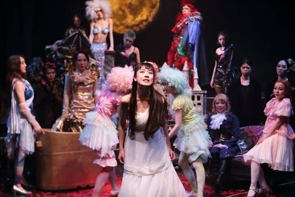 Project Nyxがニューヨークのアンダー・ザ・レーダー・フェスティバルに参加　寺山修司『青ひげ公の城』を上演