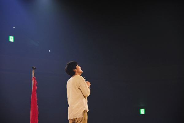 森山直太朗『素晴らしい世界』〈番外篇〉「たった今の“答え”にたどり着いたその瞬間を僕は『素晴らしい世界』と名づけます」【レポート】