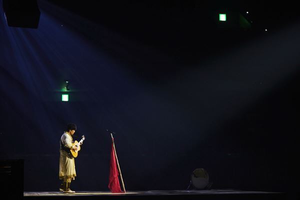 森山直太朗『素晴らしい世界』〈番外篇〉「たった今の“答え”にたどり着いたその瞬間を僕は『素晴らしい世界』と名づけます」【レポート】