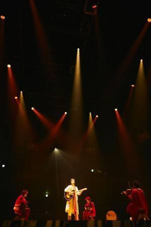 森山直太朗『素晴らしい世界』〈番外篇〉「たった今の“答え”にたどり着いたその瞬間を僕は『素晴らしい世界』と名づけます」【レポート】