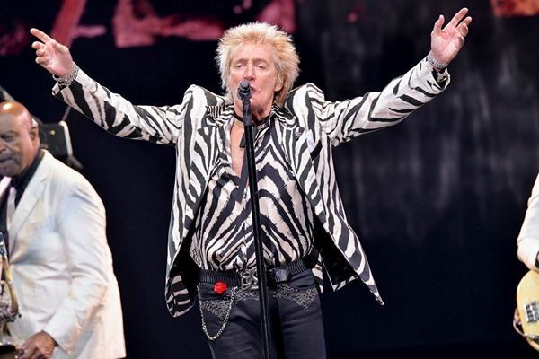 ロッド・スチュワート、120分間ノンストップでファンを魅了　約15年ぶりの来日公演『One Last Time』オフィシャルレポート