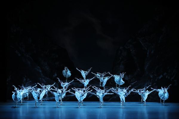 新国立劇場で間もなく開幕。古代インドが舞台のバレエ『ラ・バヤデール』の魅力