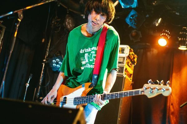 【ライブレポート】チケットぴあ主催『Grasshopper vol.2』、youth×インディアカヌー×ORCALANDの3バンドがつくったロックな一夜