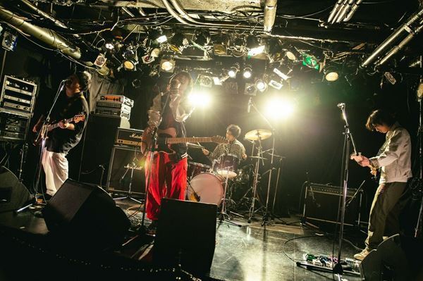 【ライブレポート】チケットぴあ主催『Grasshopper vol.2』、youth×インディアカヌー×ORCALANDの3バンドがつくったロックな一夜