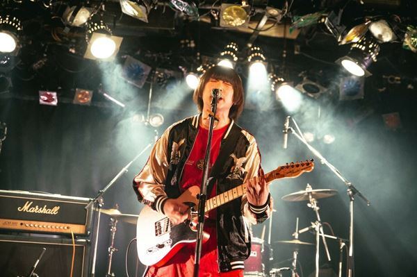 【ライブレポート】チケットぴあ主催『Grasshopper vol.2』、youth×インディアカヌー×ORCALANDの3バンドがつくったロックな一夜