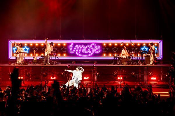 imase、初ホールツアー『Shiki-Sai』 緊張を超える楽しさで迎えられた公演初日をレポート
