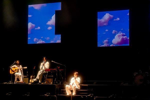 imase、初ホールツアー『Shiki-Sai』 緊張を超える楽しさで迎えられた公演初日をレポート