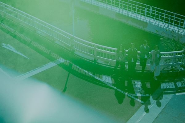 アジカン伊地知らの新バンド・Name the Night、新曲「ボナパルト」配信リリース＆MV公開