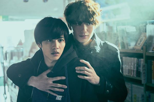 心霊探偵バディが呪いの連続殺人事件に挑む！ 『さんかく窓の外側は夜』特集　