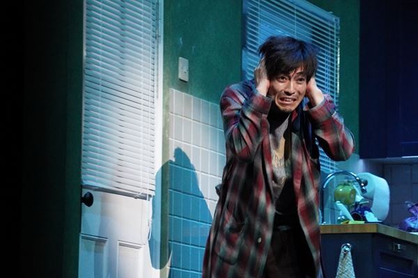 堤真一×瀬戸康史、大東駿介×浅野和之　ジョナサン・マンビィ演出の2作品連続上演が本日開幕