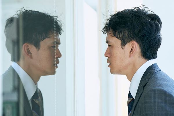 ヴァーチャルで探る、亡き母の『本心』──池松壮亮主演、石井裕也監督【おとなの映画ガイド】