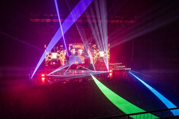 電気グルーヴ35周年ツアー、 圧巻のパフォーマンスで満員のフロアを魅了した、Zepp Haneda追加公演をレポート