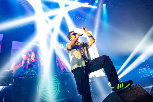 電気グルーヴ35周年ツアー、 圧巻のパフォーマンスで満員のフロアを魅了した、Zepp Haneda追加公演をレポート