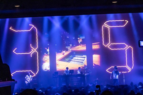 電気グルーヴ35周年ツアー、 圧巻のパフォーマンスで満員のフロアを魅了した、Zepp Haneda追加公演をレポート